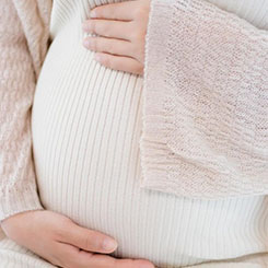 从官方贴出🏜来的测试数🛷据，这块 L🙀🏳️‍🌈hiv洗精CD 屏🦐